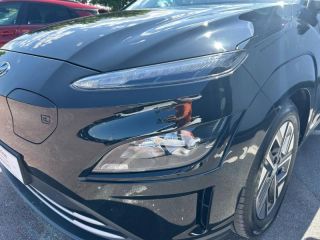 14100 : Hyundai Lisieux - Trajectoire Automobiles - HYUNDAI Kona - Kona - Phantom Black Métal - Traction - Electrique