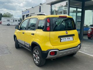 50300 : Hyundai Avranches - GCA - FIAT Panda 4x4 Cross - Panda 4x4 Cross - Jaune Sole  Pastel Extra-Série - Transmission intégrale - Essence