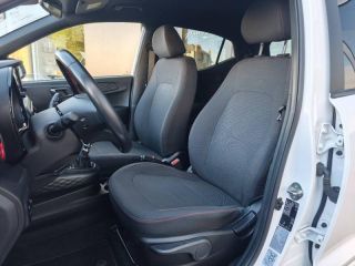 19100 : Hyundai Brive-la-Gaillarde - Garage Pouget - HYUNDAI i10 - i10 - Polar White/Toit/rétros Black - Traction - Essence