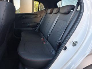 19100 : Hyundai Brive-la-Gaillarde - Garage Pouget - HYUNDAI i10 - i10 - Polar White/Toit/rétros Black - Traction - Essence