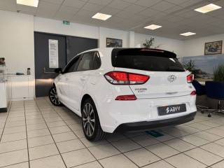 95500 : Hyundai Gonesse - ABVV - HYUNDAI i30 Edition #Navi - i30 III - Blanc - Boîte séquentielle - Diesel