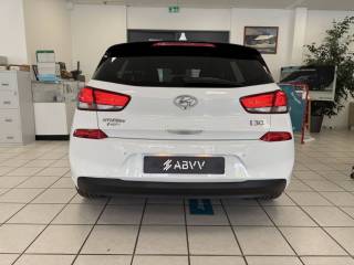 95500 : Hyundai Gonesse - ABVV - HYUNDAI i30 Edition #Navi - i30 III - Blanc - Boîte séquentielle - Diesel