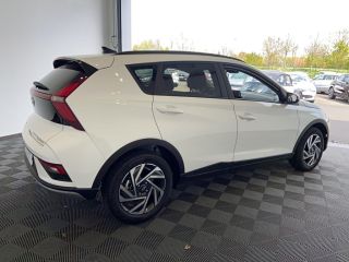 85000 : Hyundai La Roche-sur-Yon - Océane Auto - HYUNDAI BAYON Intuitive - BAYON - Blanc - Automate sequentiel - Essence sans plomb