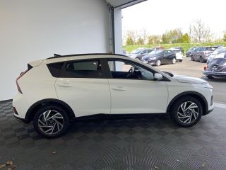 85000 : Hyundai La Roche-sur-Yon - Océane Auto - HYUNDAI BAYON Intuitive - BAYON - Blanc - Automate sequentiel - Essence sans plomb
