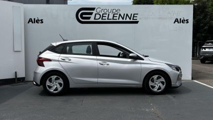 30100 : Hyundai Alès - Auto Hall - HYUNDAI i20 Initia - i20 III - Gris - Boîte manuelle - Essence sans plomb