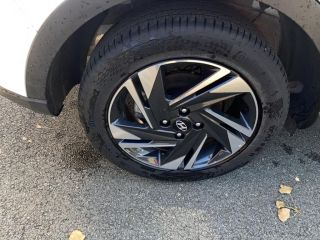 49070 : Hyundai Angers - Oceane Automobiles - HYUNDAI BAYON Intuitive - BAYON - Blanc - Boîte manuelle - Essence sans plomb