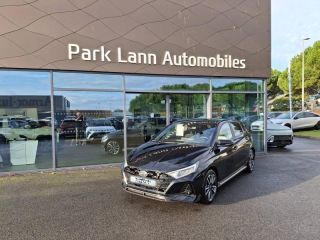 56000 : Hyundai Vannes - Park Lann Automobiles - HYUNDAI i20 - i20 - Phantom Black Métal - Traction - Essence/Micro-Hybride