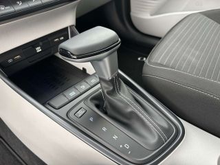 13200 : HYUNDAI Arles - Lexa Automobile - HYUNDAI i20 Creative - i20 III - Blanc - Automate sequentiel - Essence sans plomb