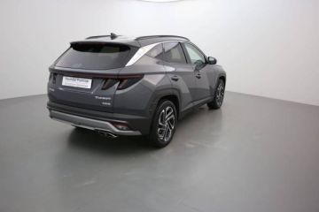 01150 : Stock constructeur - HYUNDAI TUCSON Executive - TUCSON IV - Gris - Boîte automatique - Essence / Courant électrique
