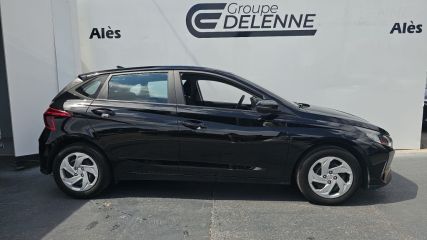 30100 : Hyundai Alès - Auto Hall - HYUNDAI i20 Initia - i20 III - Noir - Boîte manuelle - Essence sans plomb