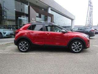 91100 : Hyundai Corbeil-Essonnes - CAP Fournier - KIA STONIC Design - STONIC - Rouge - Automate sequentiel - Essence sans plomb