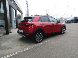 91100 : Hyundai Corbeil-Essonnes - CAP Fournier - KIA STONIC Design - STONIC - Rouge - Automate sequentiel - Essence sans plomb
