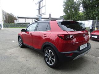 91100 : Hyundai Corbeil-Essonnes - CAP Fournier - KIA STONIC Design - STONIC - Rouge - Automate sequentiel - Essence sans plomb