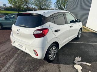 14100 : Hyundai Lisieux - Trajectoire Automobiles - HYUNDAI i10 - i10 - Polar White - Traction - Essence
