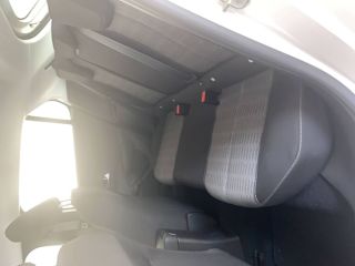 31200 : Hyundai TOULOUSE NORD - AUTO NORD - OPEL CORSA Elegance Business - CORSA F - Blanc - Boîte manuelle - Essence sans plomb