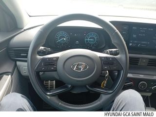 35400 : Hyundai Saint-Malo - GCA - HYUNDAI Bayon - Bayon - Dragon red wr7 - Traction - Essence/Micro-Hybride