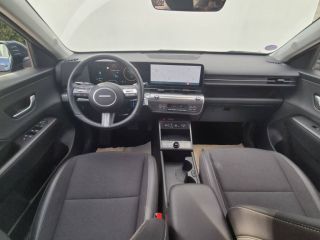 33110 : Hyundai Bordeaux Nord Le Bouscat - Sipa Automobiles - HYUNDAI KONA Creative - KONA II - NOIR - Automate sequentiel - Essence / Courant électrique