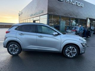 56000 : Hyundai Vannes - Park Lann Automobiles - HYUNDAI Kona - Kona - Shimmering Silver Métal - Traction - Electrique