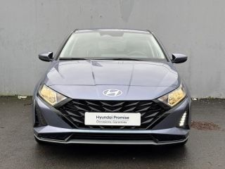 56600 : Hyundai Lorient - Auto Océane - HYUNDAI i20 - i20 - Meta Blue Métal - Traction - Essence