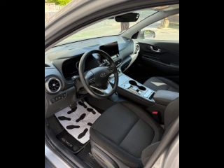 75013 : Hyundai Paris 13 - Bayard Automobiles - HYUNDAI Kona - Kona - Shimmering Silver Métal - Traction - Electrique