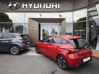 19100 : Hyundai Brive-la-Gaillarde - Garage Pouget - HYUNDAI i20 - i20 - Dragon Red Métal - Traction - Essence
