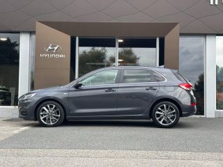 29000 : Hyundai Quimper - Iroise Automobiles - HYUNDAI i30 - i30 - Dark Knight Métal - Traction - Essence/Micro-Hybride