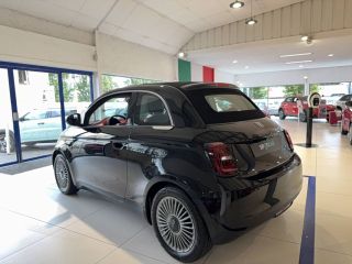 04100 : Hyundai Manosque - Pedinielli - FIAT 500e CABRIOLET Nouvelle 500 - 500 III ELECTRIQUE - Noir - Automate à fonct. Continu - Courant électrique