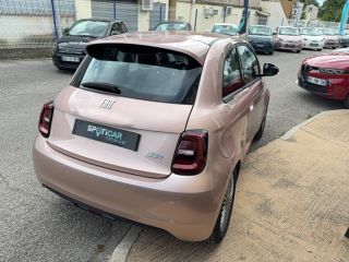 04100 : Hyundai Manosque - Pedinielli - FIAT 500e BERLINE MY22 SERIE 1 STEP 2 Icône - 500 III - Rose - Automate à fonct. Continu - Courant électrique