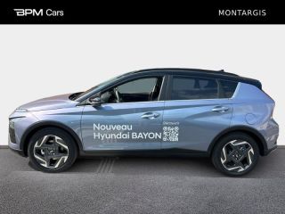 45200 : Hyundai Montargis - BPM Cars - HYUNDAI Bayon - Bayon - Meta Blue Métal/Toit+rétros Black - Traction - Essence