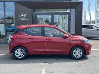 57200 : Hyundai Sarreguemines - Theobald Automobiles - HYUNDAI i10 - i10 - Dragon Red Métal - Traction - Essence