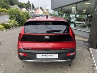 50300 : Hyundai Avranches - GCA - HYUNDAI Bayon - Bayon - Dragon Red Métal - Traction - Essence/Micro-Hybride