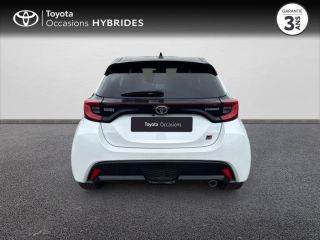 50000 : Hyundai Saint-Lô - GCA - TOYOTA Yaris - Yaris - Bi-ton Blanc Lunaire / Toit noir - Traction - Hybride : Essence/Electrique