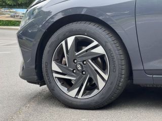 77240 : Hyundai Melun - CAP FOURNIER - HYUNDAI i20 Intuitive - i20 III - Gris - Boîte manuelle - Essence sans plomb