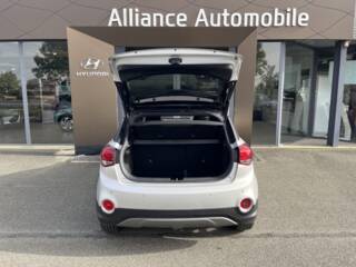 28600 : Hyundai Chartres - Alliance Automobile - HYUNDAI i20 Active - i20 Active - Blanc - Traction - Essence
