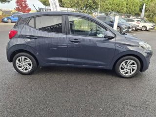 56000 : Hyundai Vannes - Park Lann Automobiles - HYUNDAI i10 - i10 - Aurora Grey Métal - Traction - Essence