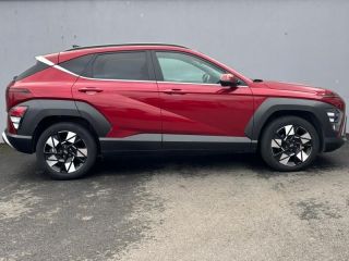 56600 : Hyundai Lorient - Auto Océane - HYUNDAI Kona - Kona - Ultimate Red métallisé - Traction - Hybride : Essence/Electrique