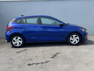 56600 : Hyundai Lorient - Auto Océane - HYUNDAI i20 - i20 - Intense Blue Métal - Traction - Essence