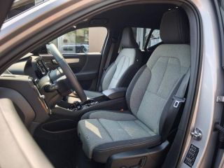 19100 : Hyundai Brive-la-Gaillarde - Garage Pouget - VOLVO XC40 - XC40 - Gris - Traction - Hybride rechargeable : Essence/Electrique