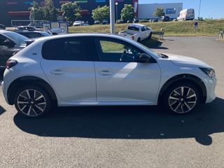 49070 : Hyundai Angers - Oceane Automobiles - PEUGEOT 208 ELECTRIQUE GT - 208 ELECTRIQUE II - Blanc - Automate à fonct. Continu - Courant électrique