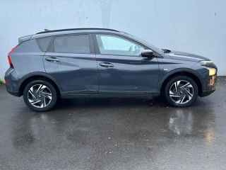 56600 : Hyundai Lorient - Auto Océane - HYUNDAI Bayon - Bayon - Aurora Grey Métal - Traction - Essence/Micro-Hybride