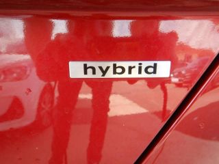 52000 : Hyundai Chaumont - Garage Michel Bazin - HYUNDAI Kona - Kona - Ultimate Red métallisé - Traction - Hybride : Essence/Electrique