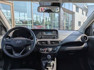 37540 : Hyundai Tours - EOS des Nations - HYUNDAI i10 - i10 - Vert - Traction - Essence