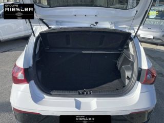 77600 : Hyundai Bussy-Saint-Georges - Protea by Riester - HYUNDAI i20 Intuitive - i20 III - BLANC - Automate sequentiel - Essence sans plomb