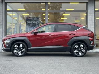 57200 : Hyundai Sarreguemines - Theobald Automobiles - HYUNDAI Kona - Kona - Ultimate Red métallisé - Traction - Hybride : Essence/Electrique