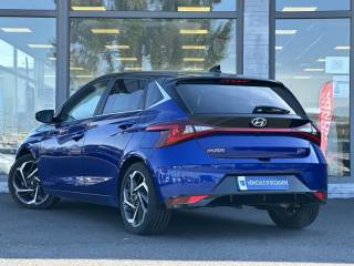 57200 : Hyundai Sarreguemines - Theobald Automobiles - HYUNDAI i20 - i20 - Intense Blue Métal/Toit/rétro Black - Traction - Essence/Micro-Hybride