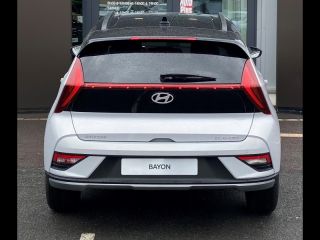 57200 : Hyundai Sarreguemines - Theobald Automobiles - HYUNDAI Bayon - Bayon - Lumen Gray Métal/Toit+rétros Black - Traction - Essence