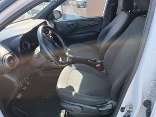 59640 : Hyundai Dunkerque - Europ'Auto - HYUNDAI i10 - i10 - Atlas White/Toit/rétros Black - Traction - Essence
