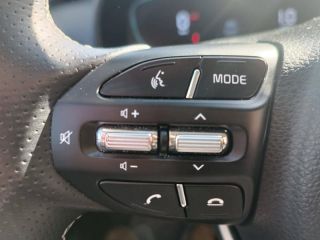 59640 : Hyundai Dunkerque - Europ'Auto - KIA Stonic - Stonic - Gris Météore métallisé - Traction - Essence