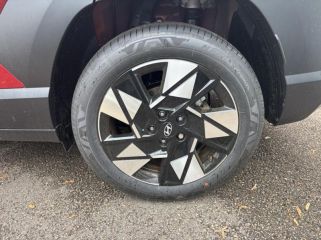 89100 : Hyundai Sens - APS - HYUNDAI Kona - Kona - Ultimate Red métallisé - Traction - Hybride : Essence/Electrique