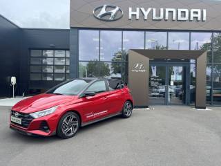 14400 : Hyundai Bayeux - Trajectoire Automobiles - HYUNDAI i20 - i20 - Dragon Red Métal/Toit+rétros Black - Traction - Essence